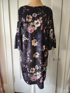 Chico's Black Crushed Velvet Floral Flare-Sleeve Shift Dress 12/14